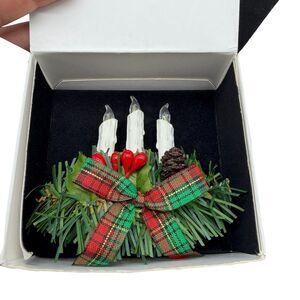 Vintage Avon Twinkling Light-Up Candle Pin (3927) – Festive Christmas Decor